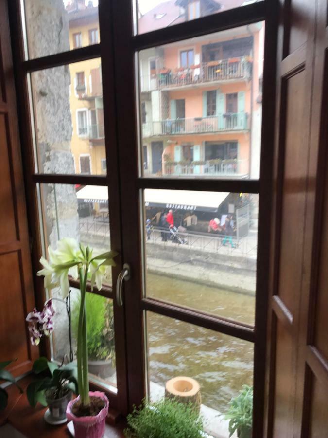 La Perle De La Vieille Ville D'Annecy Daire Dış mekan fotoğraf